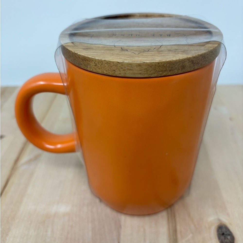 Rae Dunn MORNIN PUMPKIN Mug Orange with Wooden Top and White Lettering New - Picture 2 of 4
